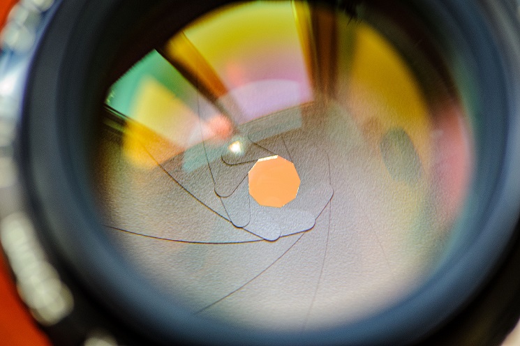 Tổng hợp cách kiểm tra lens cũ đã qua sử dụng chính xác nhất