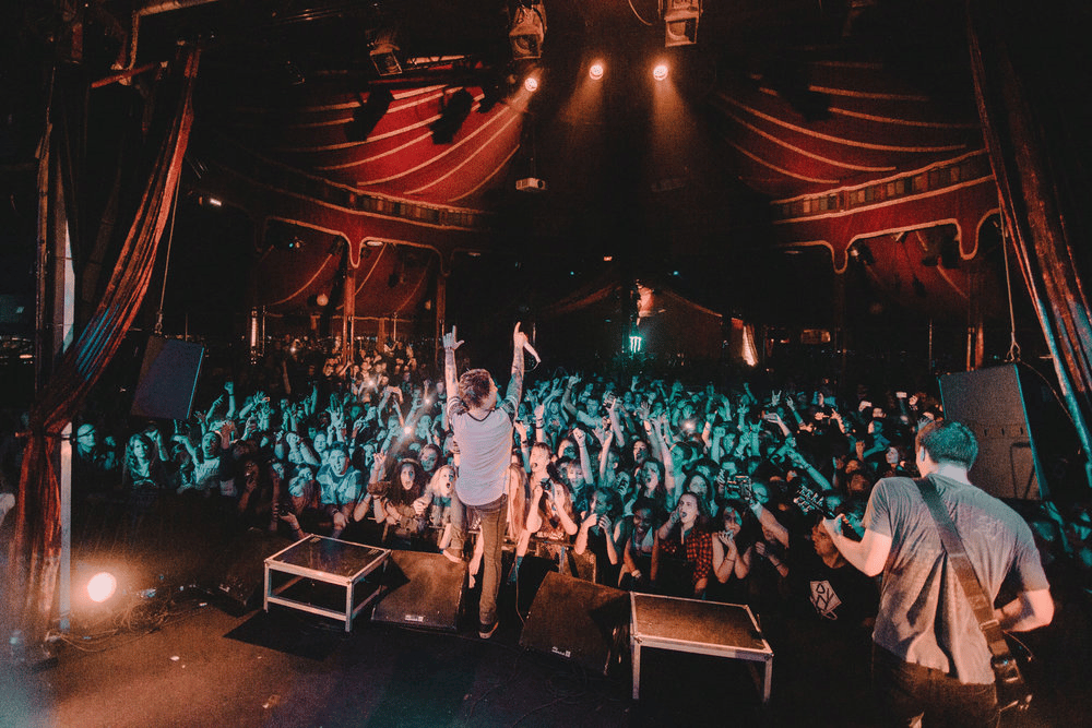 Tip cài đặt máy ảnh chụp concert không thể bỏ lỡ