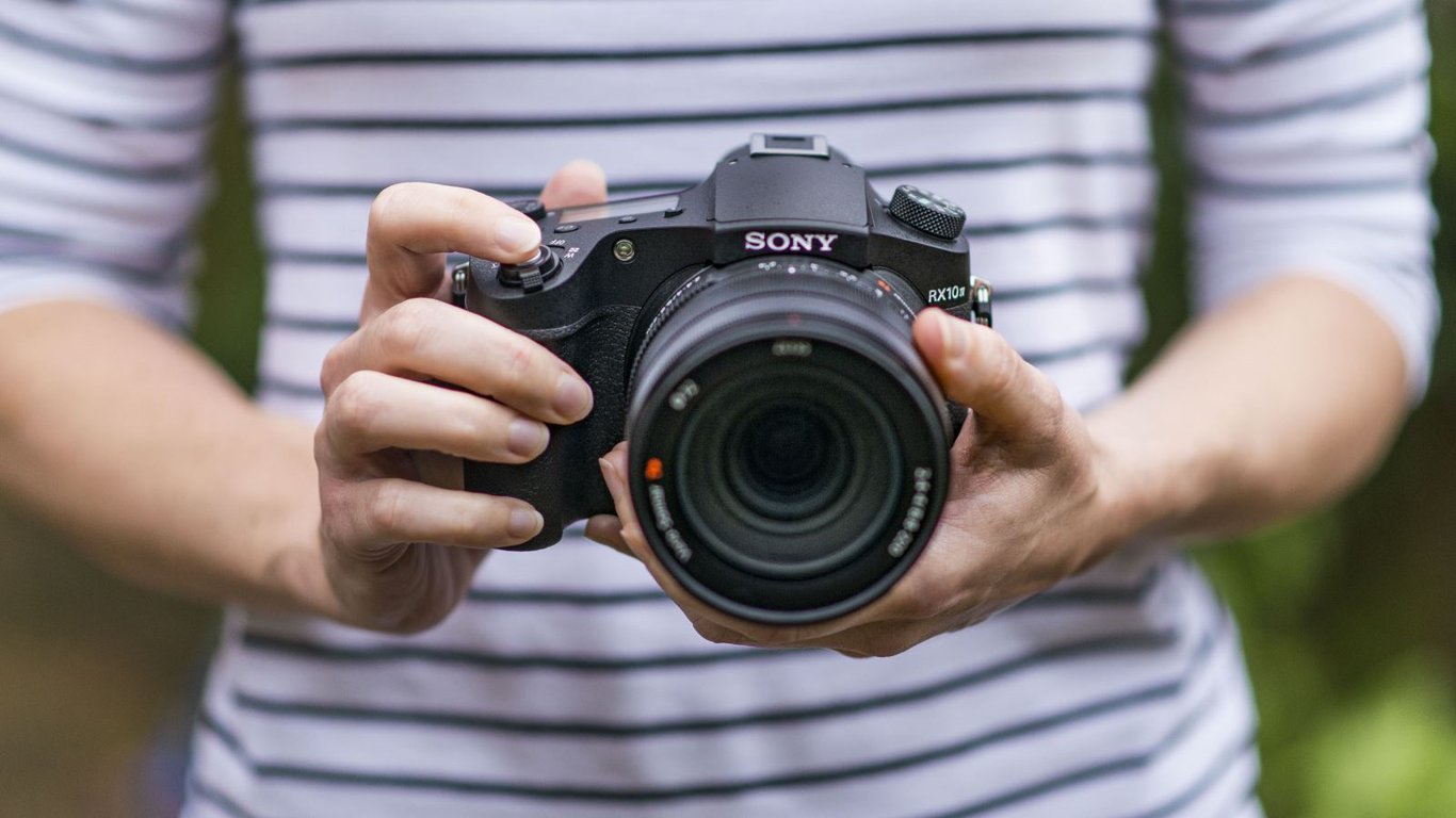 Top máy ảnh siêu zoom đáng để đầu tư hiện nay