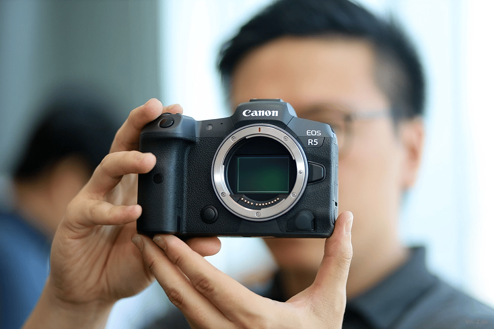 Máy ảnh Canon EOS R5 Body (Nhập Khẩu)