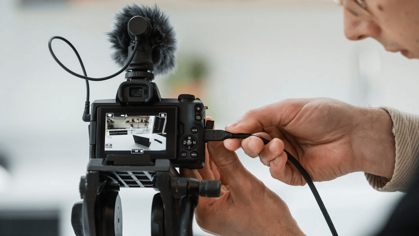 Tổng hợp hướng dẫn quay vlog và livestream cho người mới bắt đầu