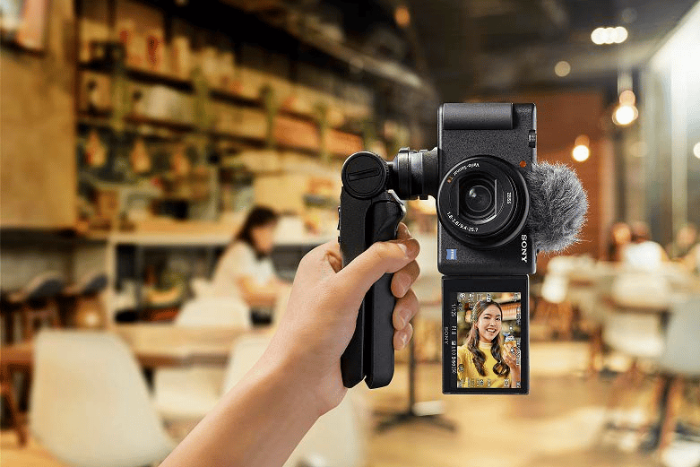 6 mẫu máy quay vlog tốt nhất không thể bỏ qua-4
