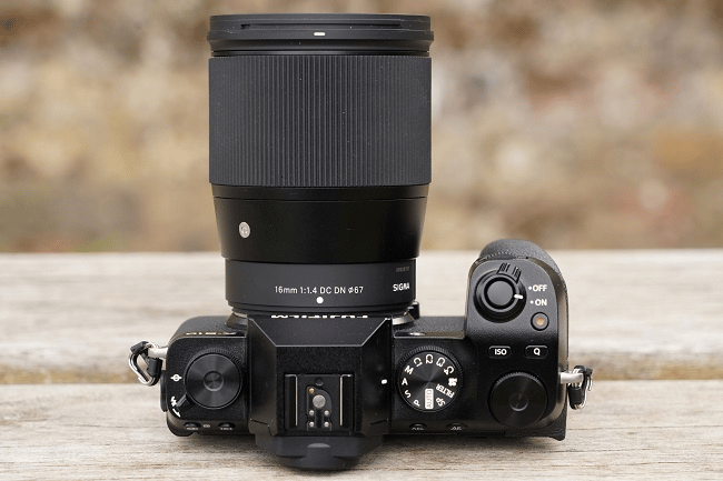 Ống kính Sigma 16mm F1.4 DC DN For Fujifilm X-4