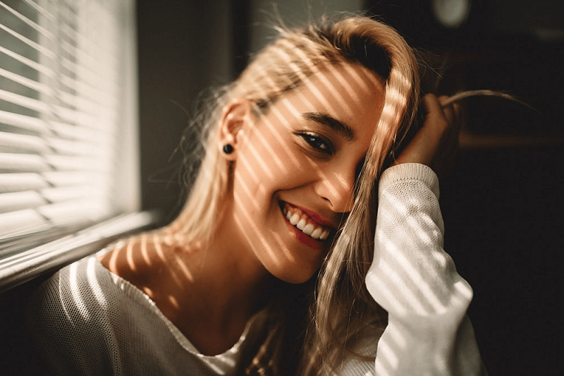 Vì sao Fujifilm X-T4 thích hợp để chụp Indoor,  Portrait?