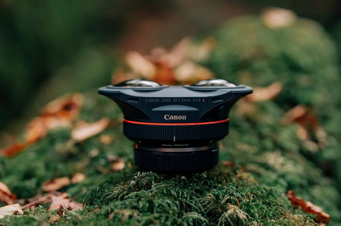 Ống kính Canon RF5.2mm F2.8L Dual Fisheye