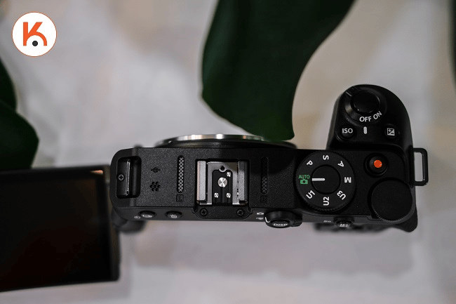 Hình ảnh đầu tiên và thông số kỹ thuật của Nikon Z30