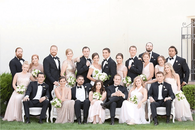 Mẹo chụp chân dung nhóm và gia đình với Canon R50