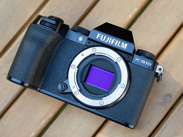 Thông tin mới về tính năng và ngày phát hành của Fujifilm X-S20