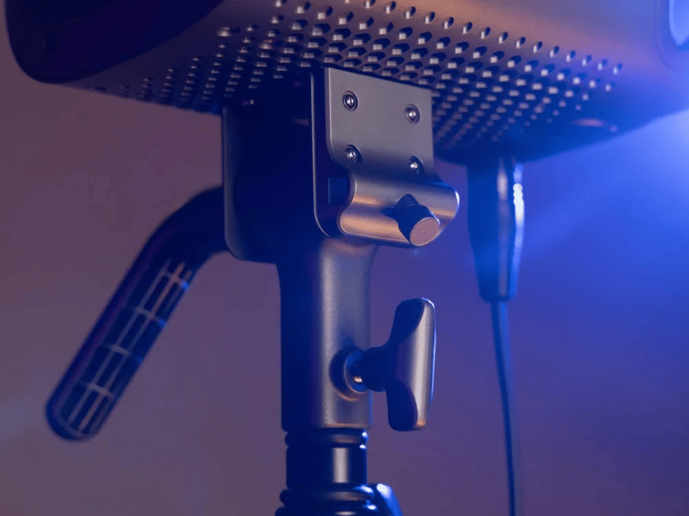 Đèn led Aputure Amaran 300C -2