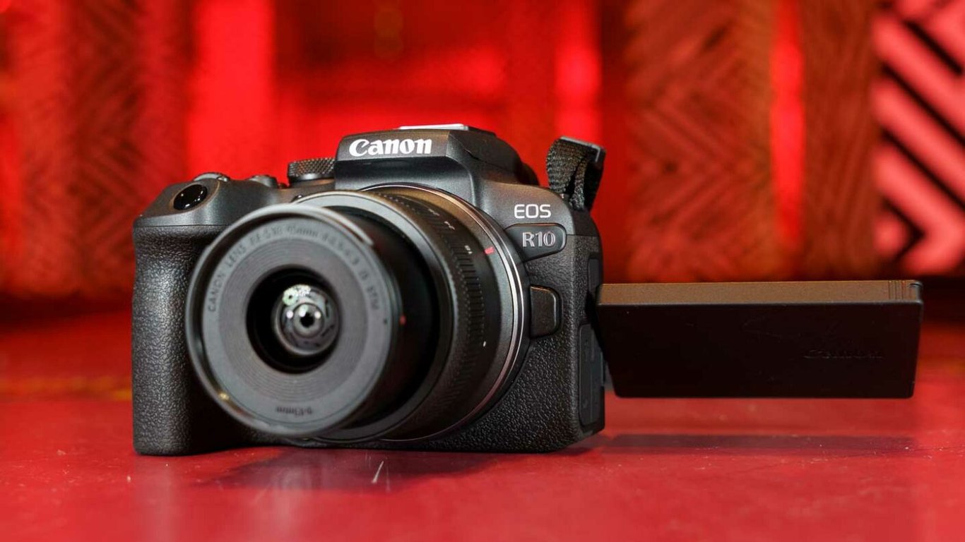Canon công bố EOS R7 và EOS R10 - Máy ảnh APS-C nhỏ gọn