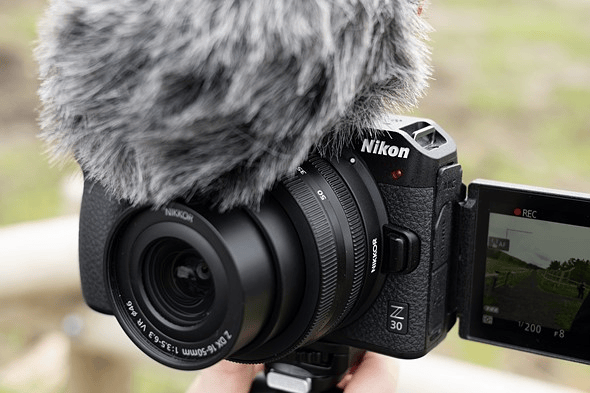 Nikon Z30 và Sony ZV-E10: Ông hoàng vlog thuộc về ai?