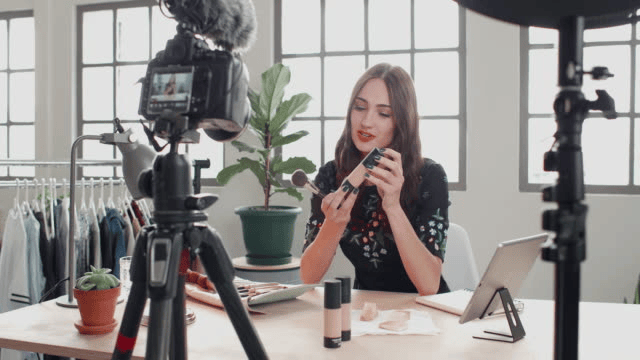 Mini studio - Xu hướng mới dành cho solo content creator