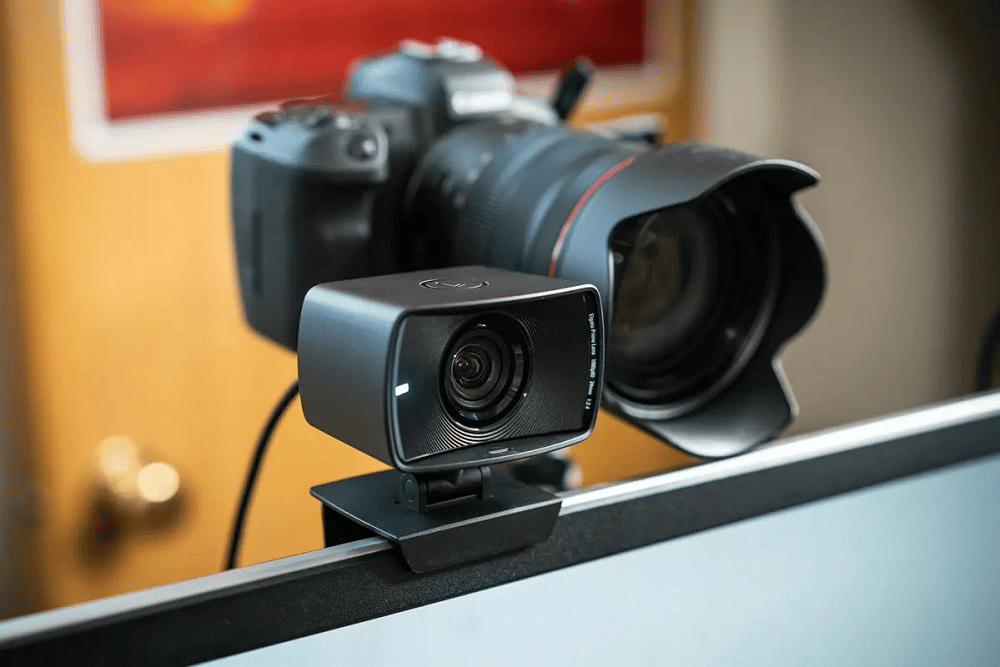 Trên tay Elgato Facecam - Webcam livestream chứa đựng “triết lý Elgato”