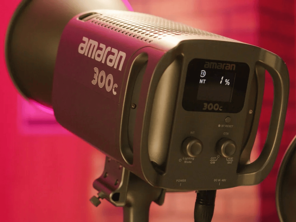 Đèn led Aputure Amaran 300C -3