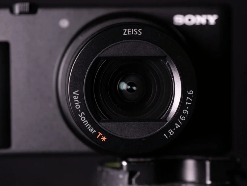 So sánh tính năng và hiệu suất của Sony ZV-1 II vs Sony ZV-1F