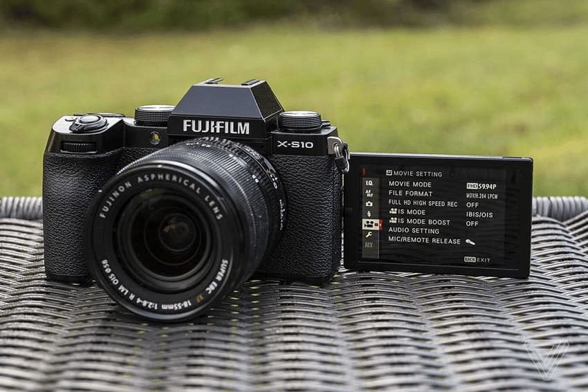 Sony ZV-E10 và Fujifilm X-S10: Đâu là máy ảnh là Vlog tốt nhất hiện nay?