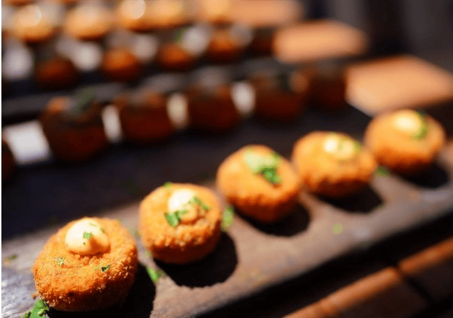 Nâng tầm ảnh chụp đồ ăn với các lens macro, góc rộng và zoom