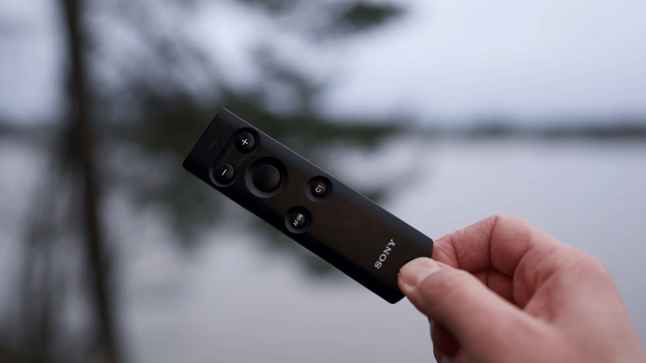 Top phụ kiện cho máy ảnh Sony A7 IV mà bạn không thể thiếu