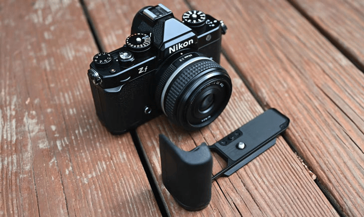 Nikon Z f và Sony A7C II, cuộc chiến mirrorless full frame nhỏ gọn