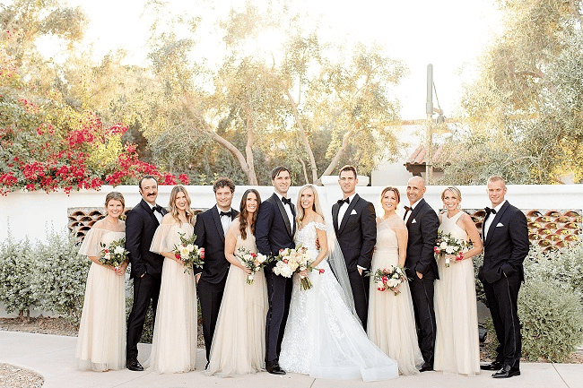 Mẹo chụp chân dung nhóm và gia đình với Canon R50