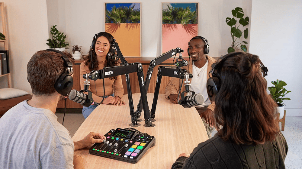 Làm âm thanh podcast chuyên nghiệp hơn với Rode microphone