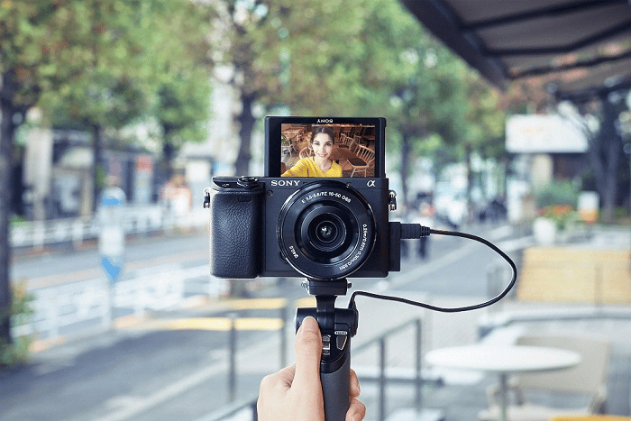 Kể tên 8 máy ảnh làm Youtube hiệu suất tốt nhất 2022