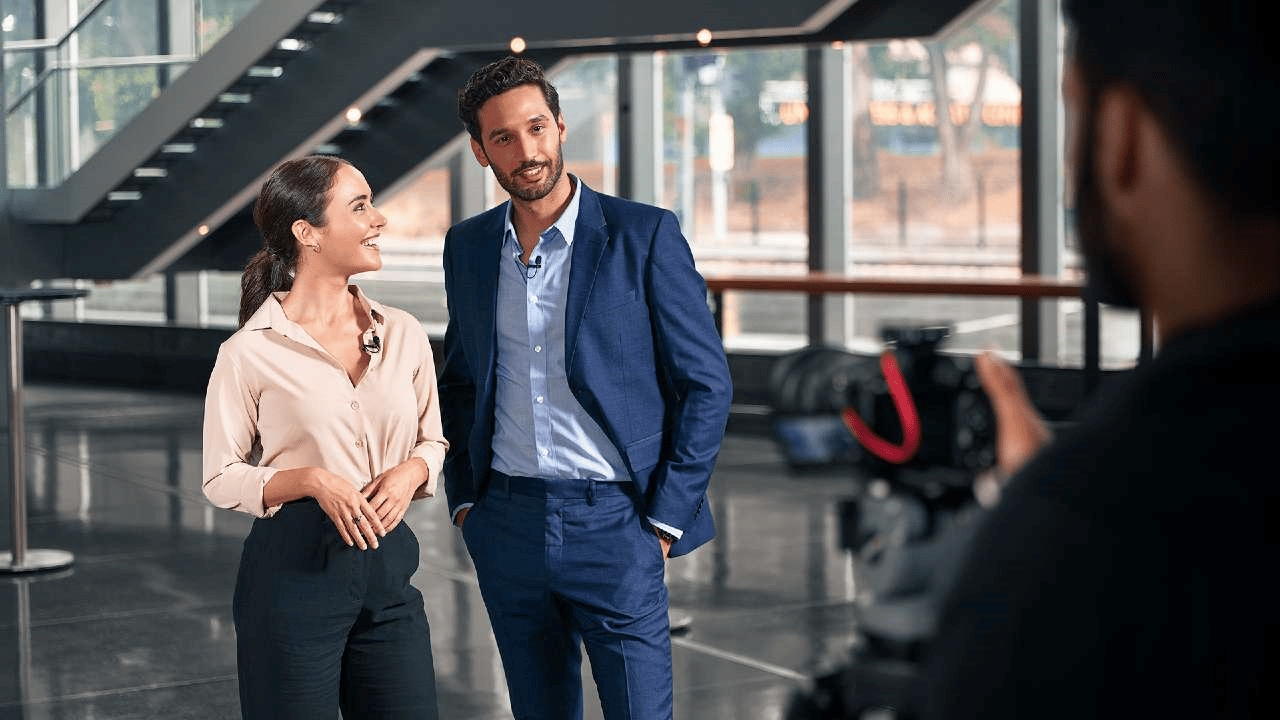 Hướng dẫn cách sử dụng micro thu âm cài áo lọc tiếng ồn hiệu quả