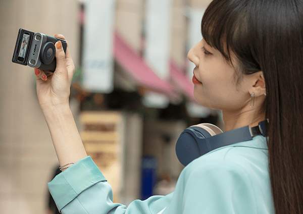 Sáng tạo mọi nơi với máy ảnh quay vlog Canon PowerShot V10 mới