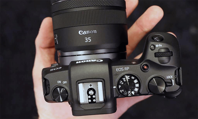  Kể tên 8 máy ảnh làm Youtube hiệu suất tốt nhất 2022