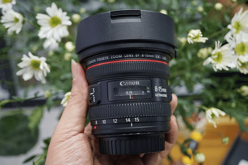 Điểm mặt 6 lens cho Canon EOS R7 đáng mua, cân mọi thể loại hình