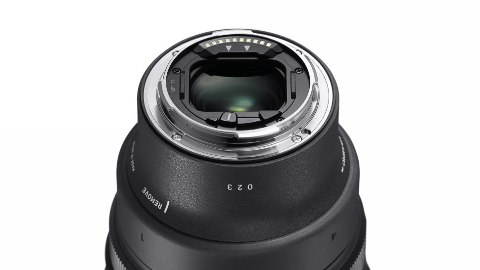 Sigma công bố ống kính 14mm nhanh nhất thế giới