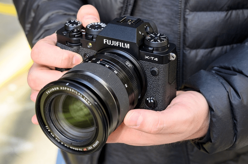 Vì sao Fujifilm X-T4 thích hợp để chụp Indoor,  Portrait?