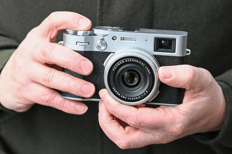 Máy ảnh compact và smartphone: Lựa chọn nào đáng giá cho nhiếp ảnh?