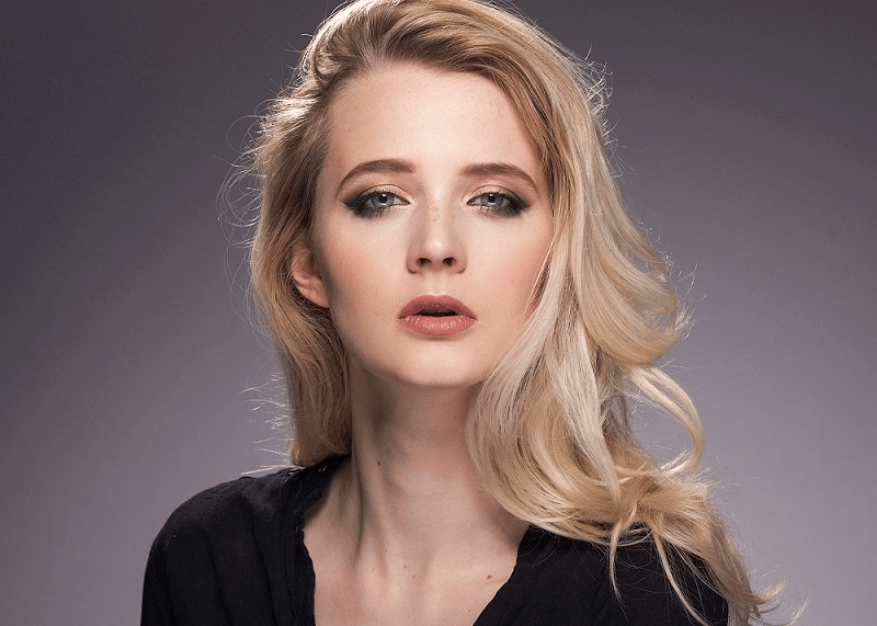 Kĩ thuật thiết lập hiệu ứng ánh sáng vỏ sò cho chụp ảnh Beauty