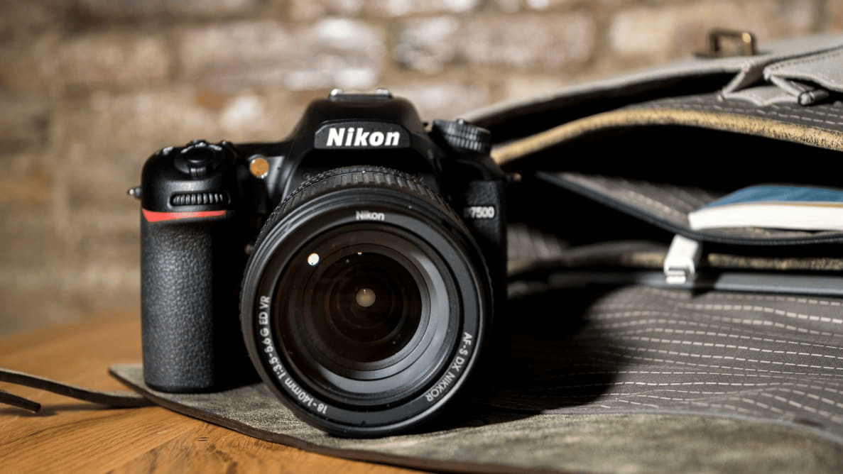 Top máy ảnh Nikon giá rẻ tốt nhất hiện nay
