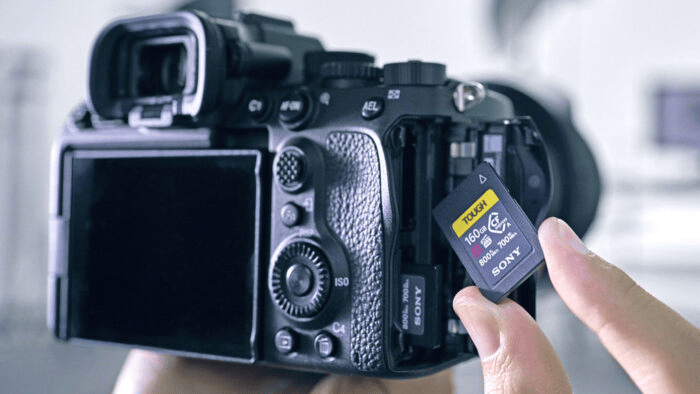 So sánh máy ảnh Sony A7 IV và Sony A7R IV: Đâu là sự khác biệt? (Phần 1)