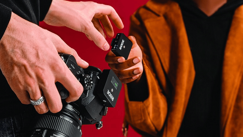 Hướng dẫn cách sử dụng micro thu âm cài áo lọc tiếng ồn hiệu quả